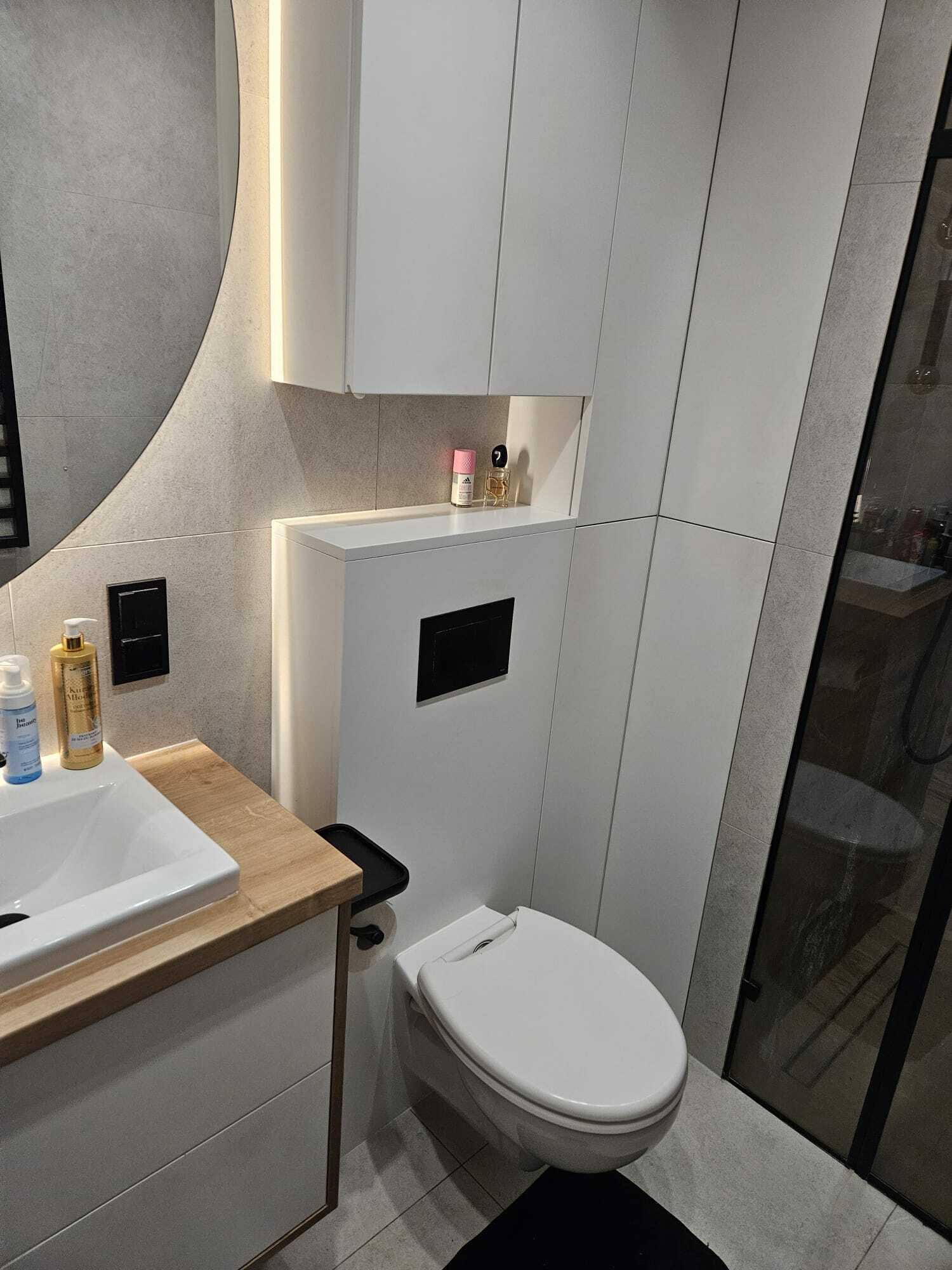 bathroom 14